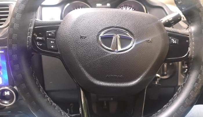 2018 Tata Hexa XM 4X2 7 STR, Diesel, Manual, 54,014 km, interior