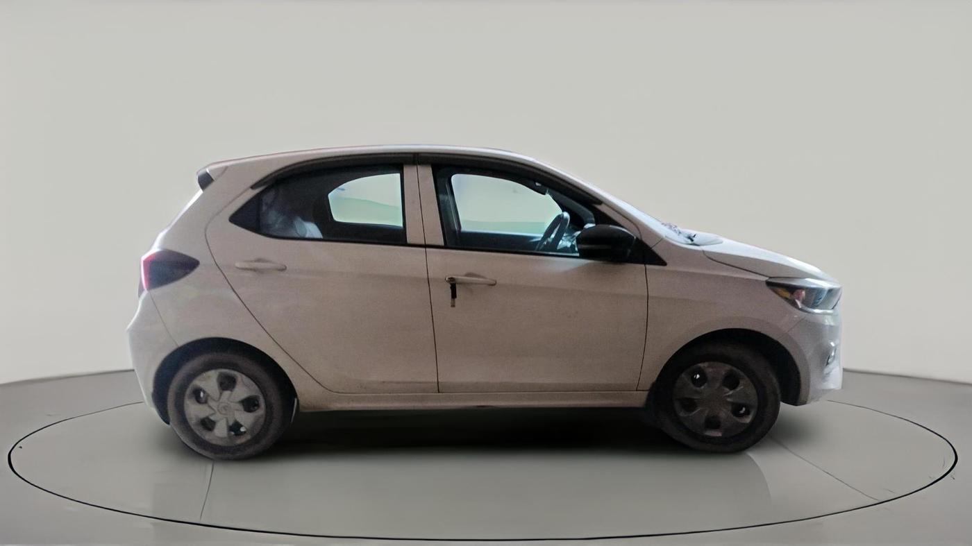 2023 Tata Tiago XT (O) PETROL, Petrol, Manual, 61,308 km, exterior
