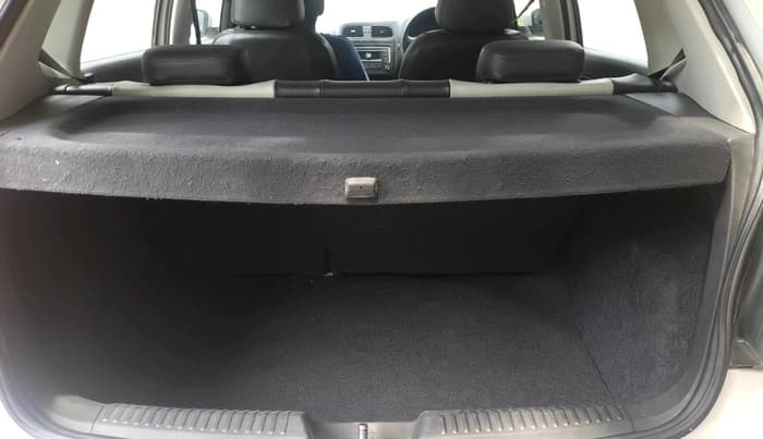 2015 Volkswagen Polo COMFORTLINE 1.2L, Petrol, Manual, 79,637 km, exterior