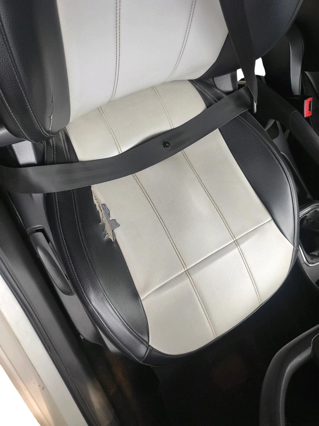 2015 Volkswagen Polo COMFORTLINE 1.2L, Petrol, Manual, 79,637 km, interior