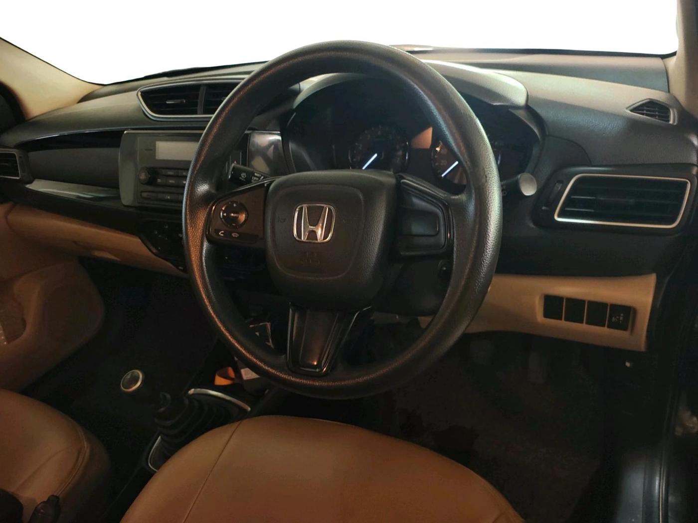 2018 Honda Amaze 1.2L I-VTEC S, Petrol, Manual, 1,41,017 km, interior