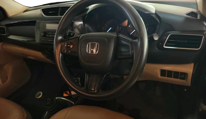 2018 Honda Amaze 1.2L I-VTEC S, Petrol, Manual, 1,41,017 km, interior