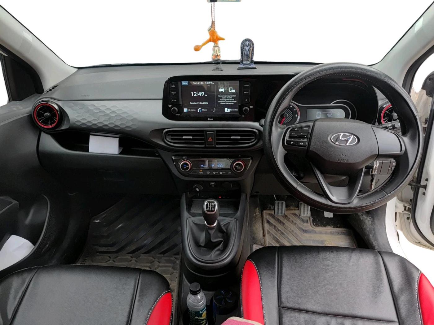 2021 Hyundai GRAND I10 NIOS SPORTZ 1.2 KAPPA VTVT DUAL TONE, Petrol, Manual, 14,774 km, interior