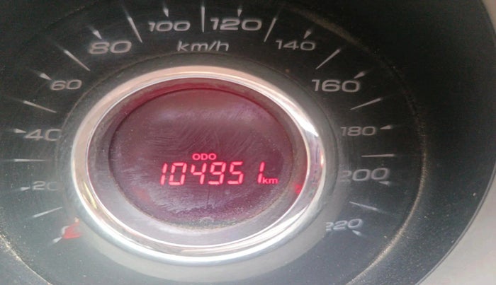 2012 Mahindra XUV500 W8, Diesel, Manual, 1,04,951 km, interior