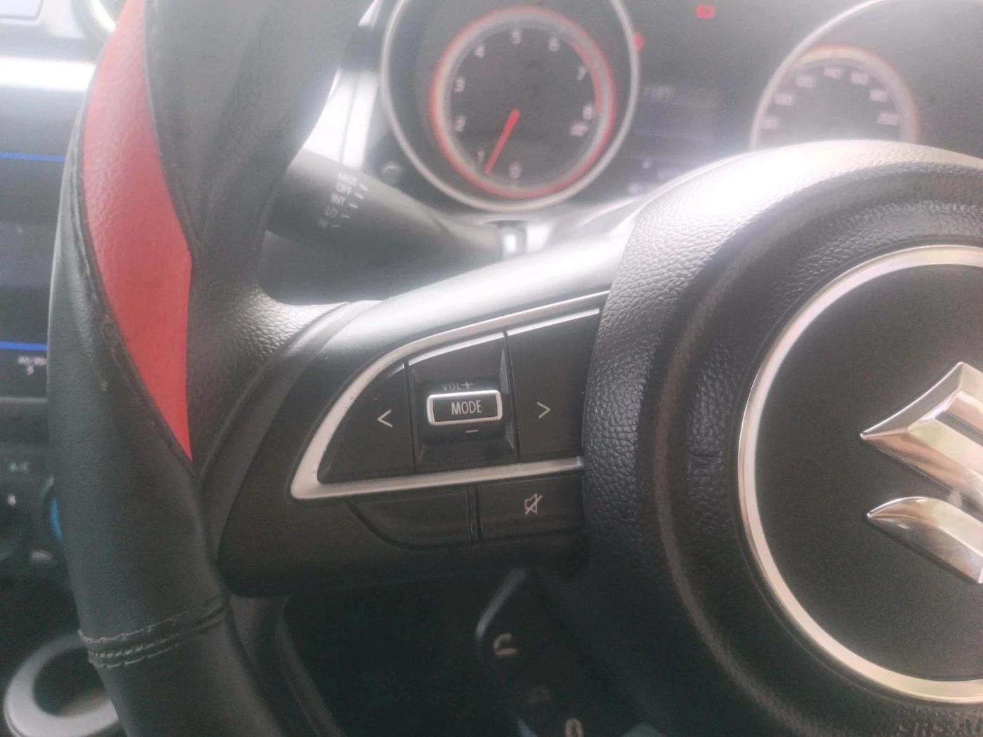 2022 Maruti Swift VXI, Petrol, Manual, 6,137 km, interior