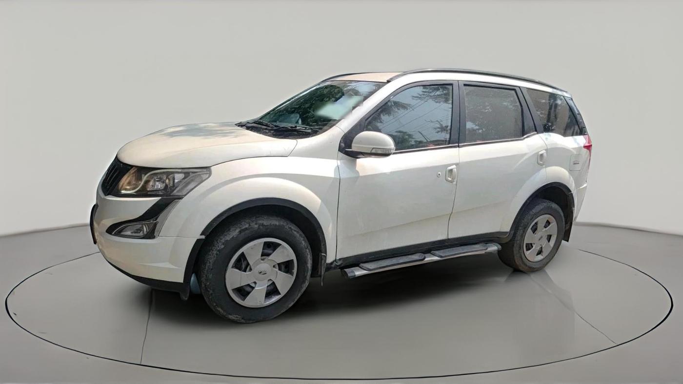 2016 Mahindra XUV500 W6, Diesel, Manual, 86,276 km, exterior