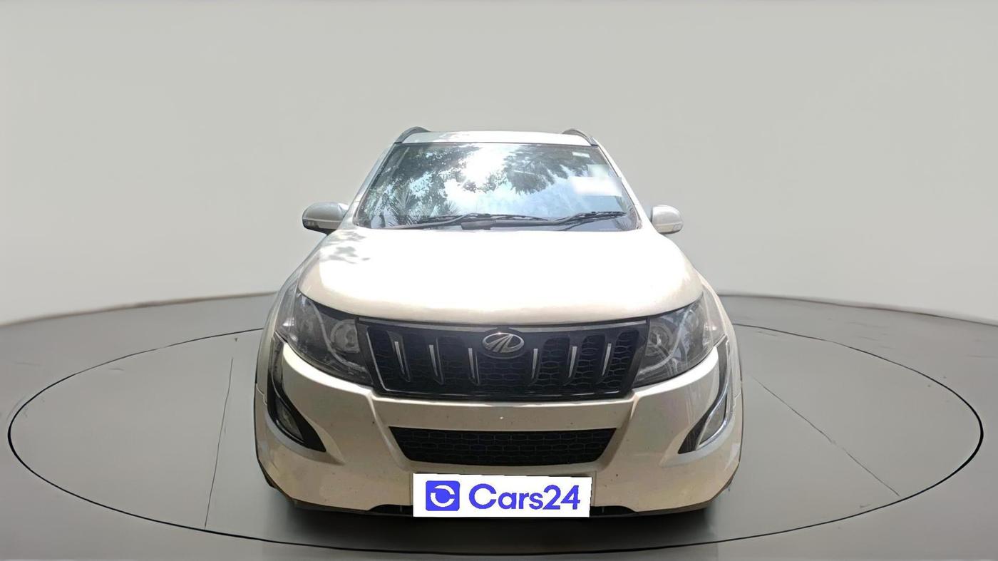 2016 Mahindra XUV500 W6, Diesel, Manual, 86,276 km, exterior