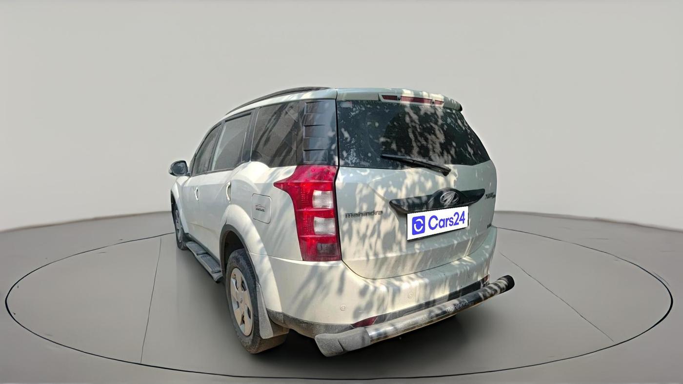 2016 Mahindra XUV500 W6, Diesel, Manual, 86,276 km, exterior