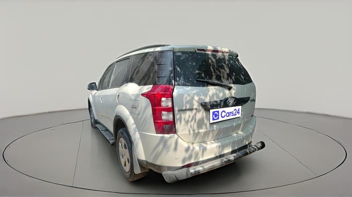 2016 Mahindra XUV500 W6, Diesel, Manual, 86,276 km, exterior