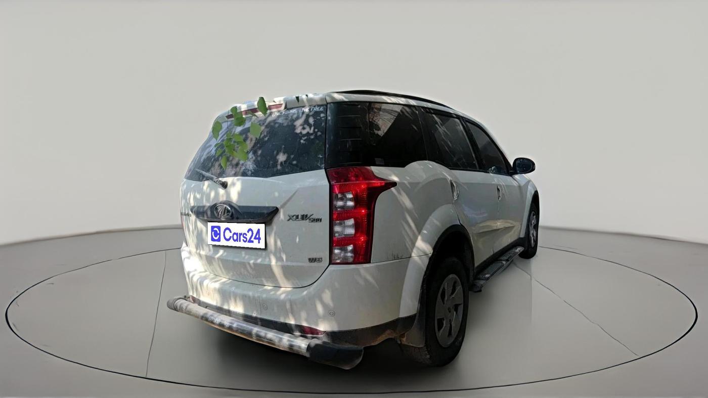 2016 Mahindra XUV500 W6, Diesel, Manual, 86,276 km, exterior