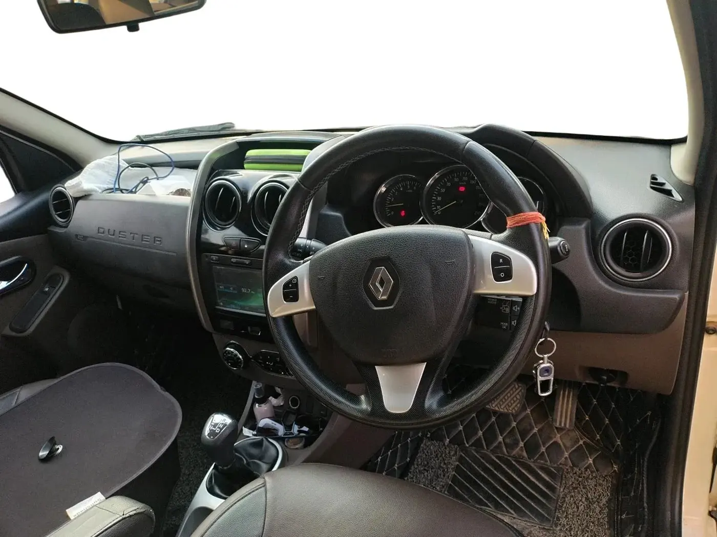 2018 Renault Duster 110 PS RXZ 4X2 AMT DIESEL, Diesel, Automatic, 1,88,431 km, interior