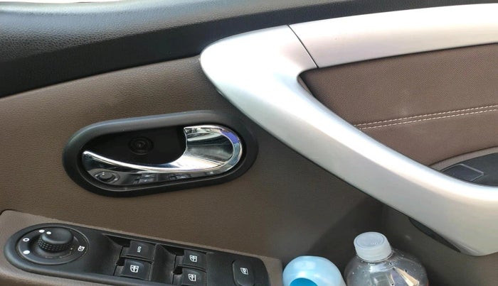 2018 Renault Duster 110 PS RXZ 4X2 AMT DIESEL, Diesel, Automatic, 1,88,431 km, interior