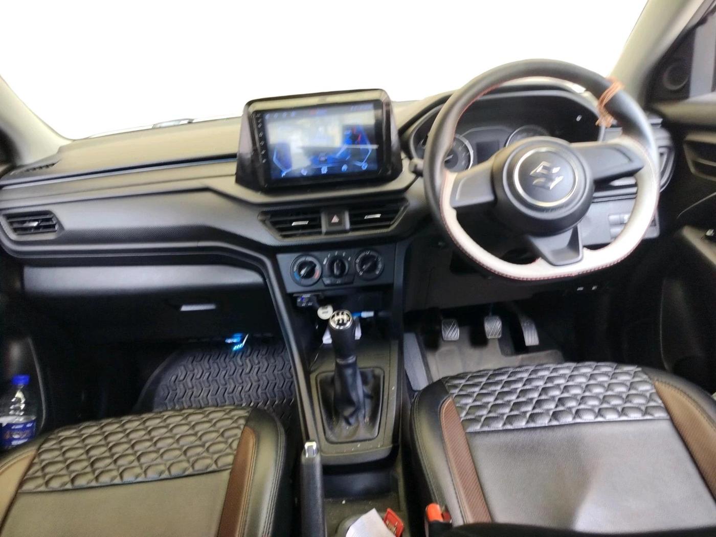 2024 Maruti BREZZA LXI, Petrol, Manual, 32,900 km, interior