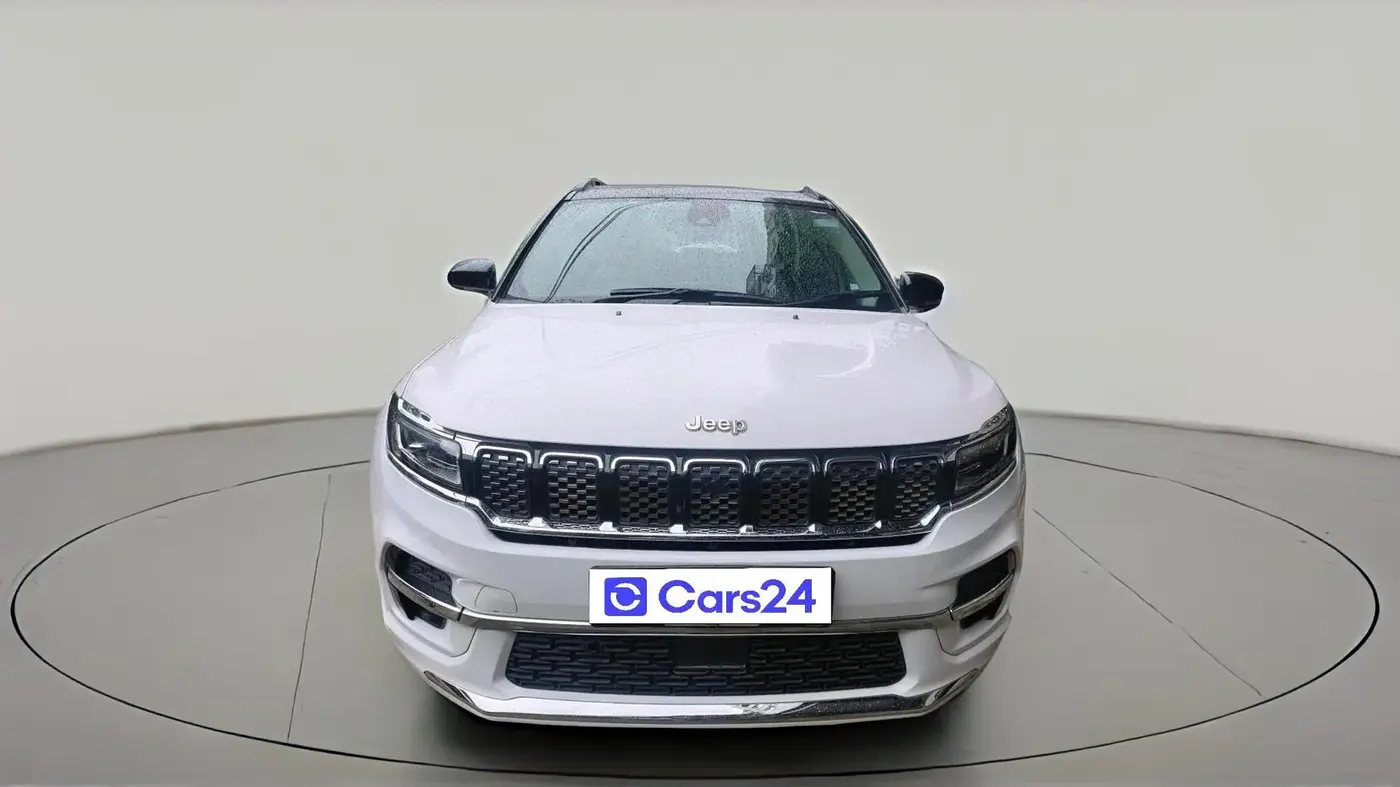 2024 Jeep MERIDIAN Overland 4x2 AT, Diesel, Automatic, 18,179 km, exterior