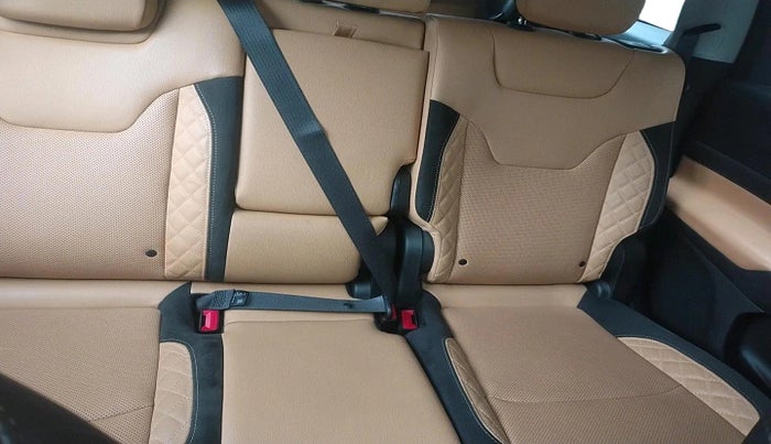 2024 Jeep MERIDIAN Overland 4x2 AT, Diesel, Automatic, 18,179 km, interior