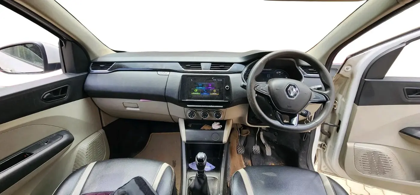 2019 Renault TRIBER RXT, Petrol, Manual, 76,702 km, interior