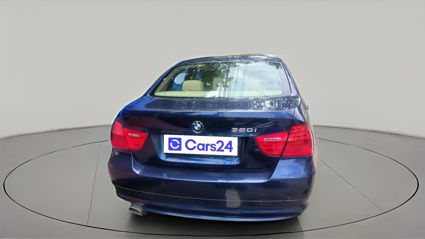 2011 BMW 3 Series 320i, Petrol, Automatic, 1 km, exterior