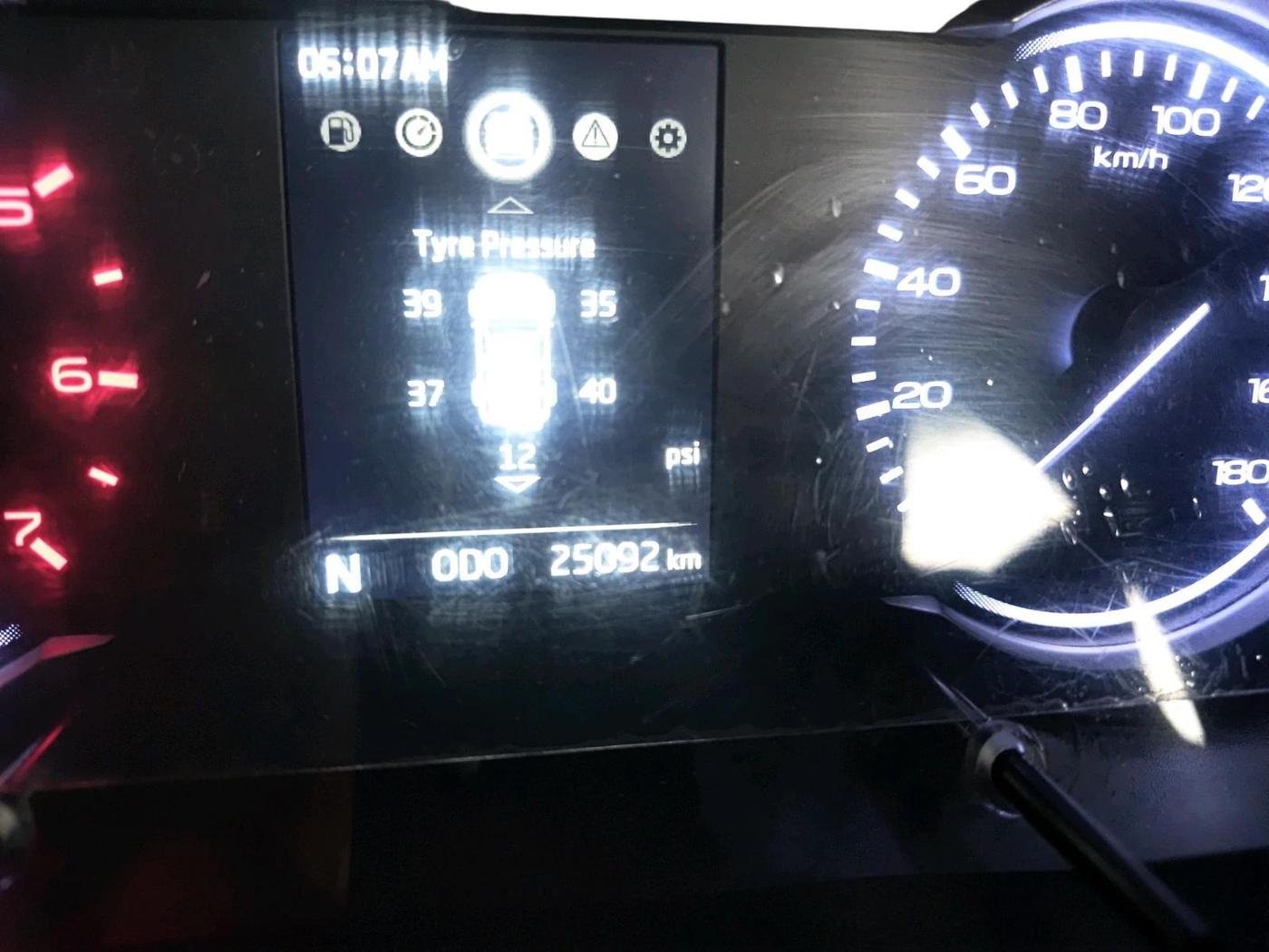 2023 Mahindra BOLERO NEO N8 R, Diesel, Manual, 25,092 km, interior