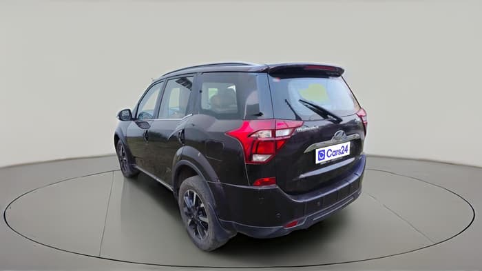 2018 Mahindra XUV500 W11 AT, Diesel, Automatic, 64,295 km, exterior