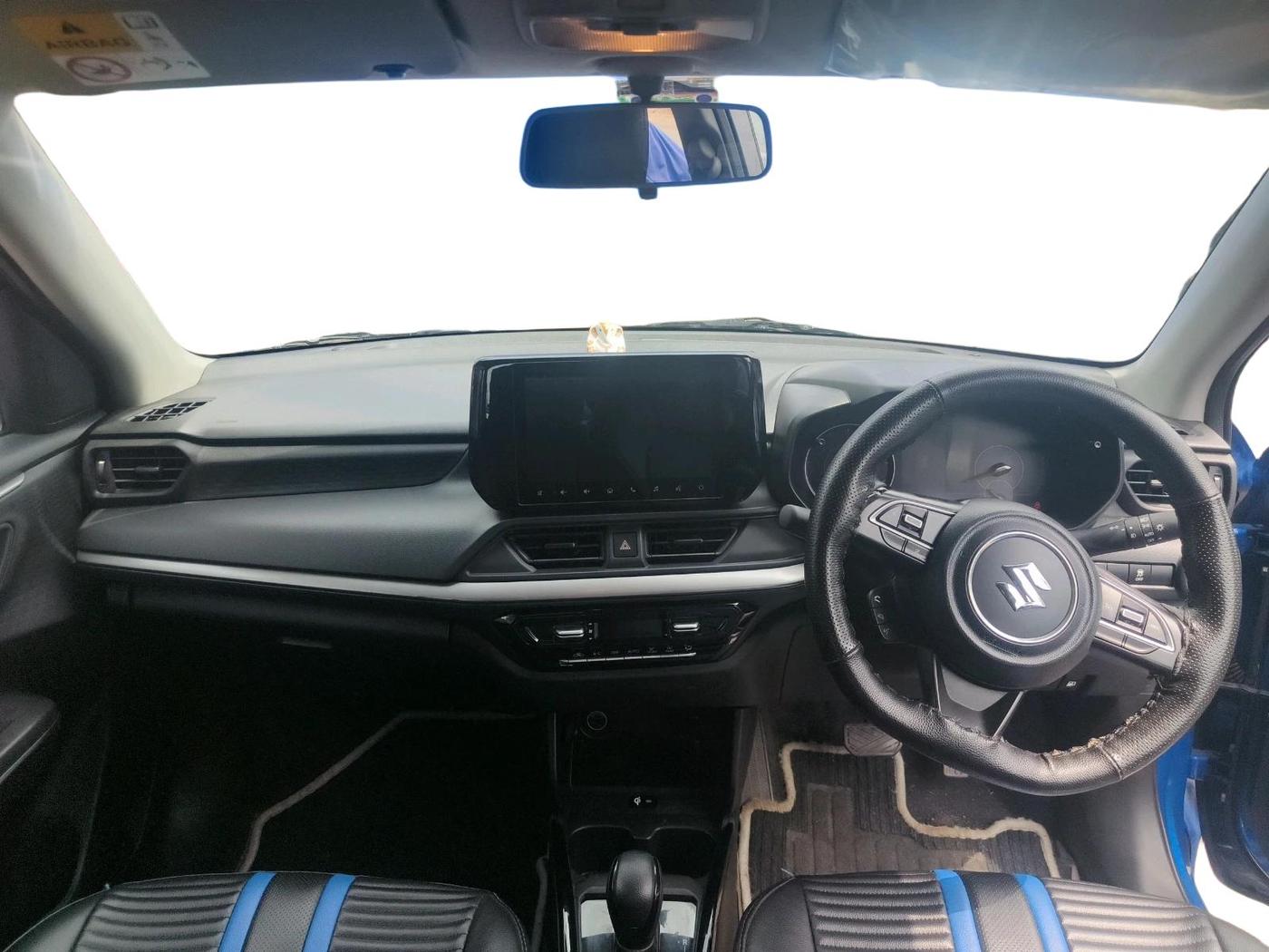 2025 Maruti Swift ZXi Plus AMT, Petrol, Automatic, 8,736 km, interior