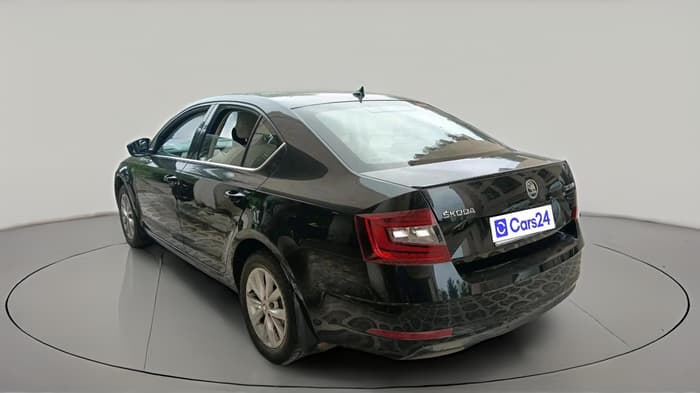 2018 Skoda Octavia STYLE PLUS AT 1.8 TSI, Petrol, Automatic, 88,208 km, exterior
