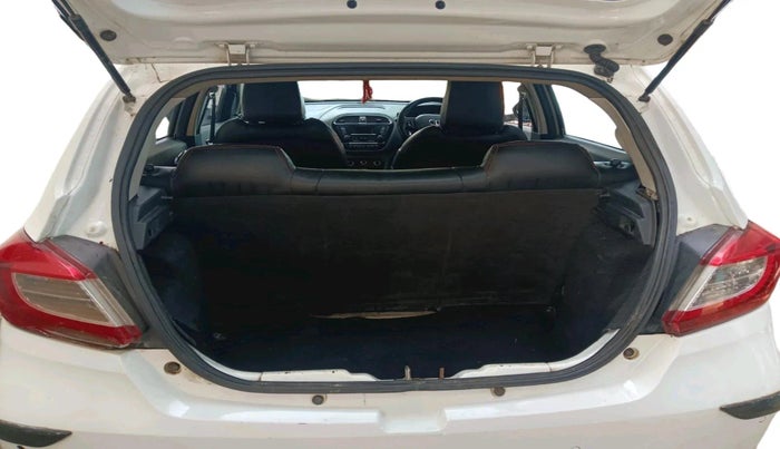 2018 Tata Tiago XZ PETROL, Petrol, Manual, 70,000 km, exterior