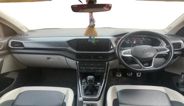 2021 Volkswagen TAIGUN TOPLINE 1.0 TSI MT, Petrol, Manual, 51,576 km, interior