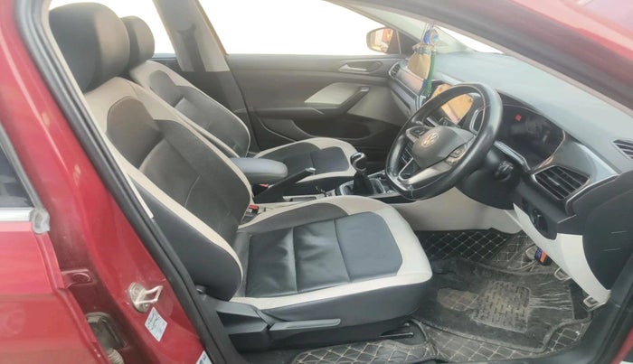 2021 Volkswagen TAIGUN TOPLINE 1.0 TSI MT, Petrol, Manual, 51,576 km, interior