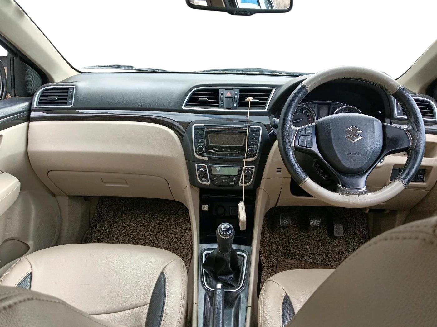 2015 Maruti Ciaz ZXI, Petrol, Manual, 27,730 km, interior