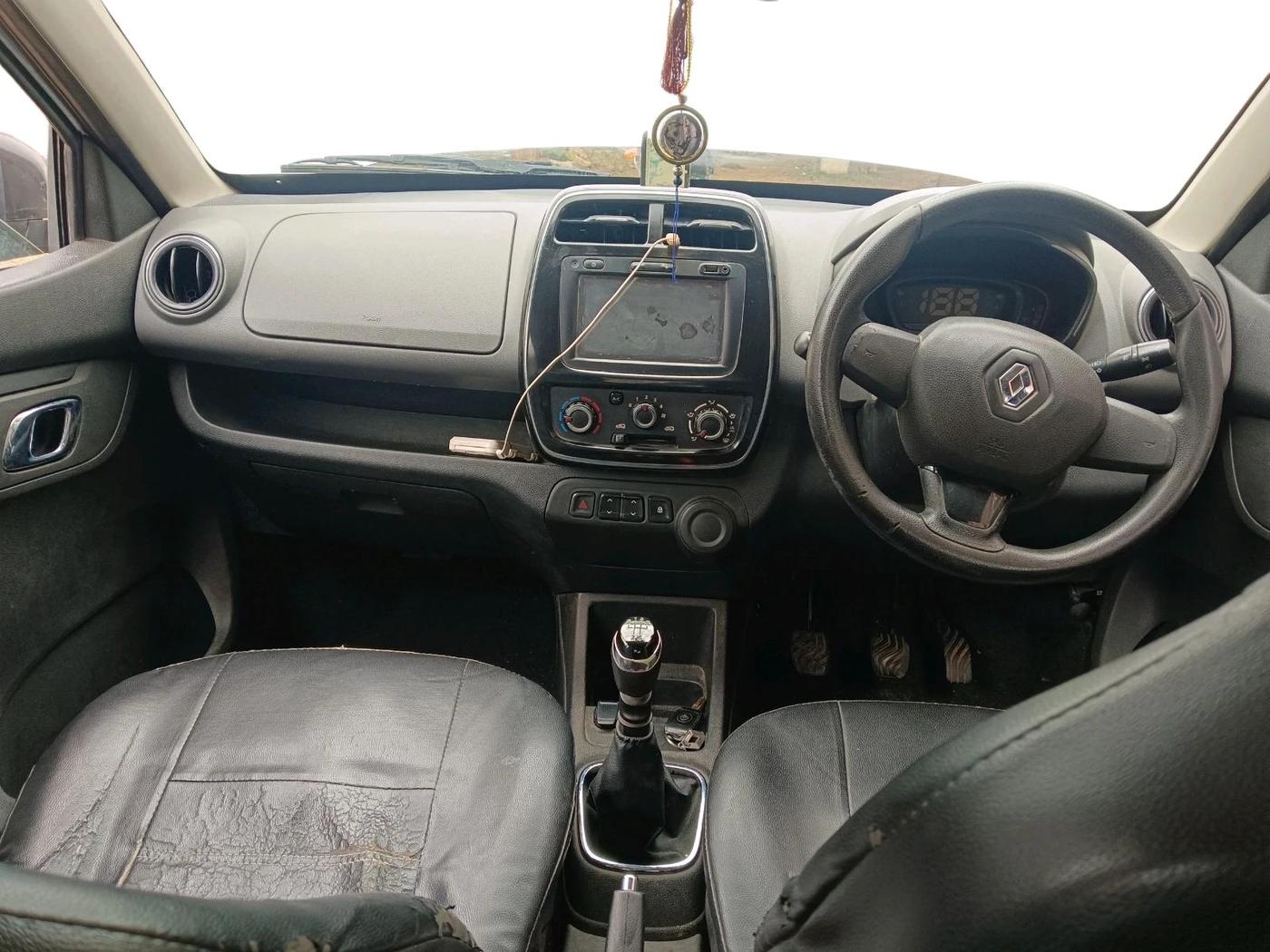 2018 Renault Kwid RXT 1.0, Petrol, Manual, 60,349 km, interior