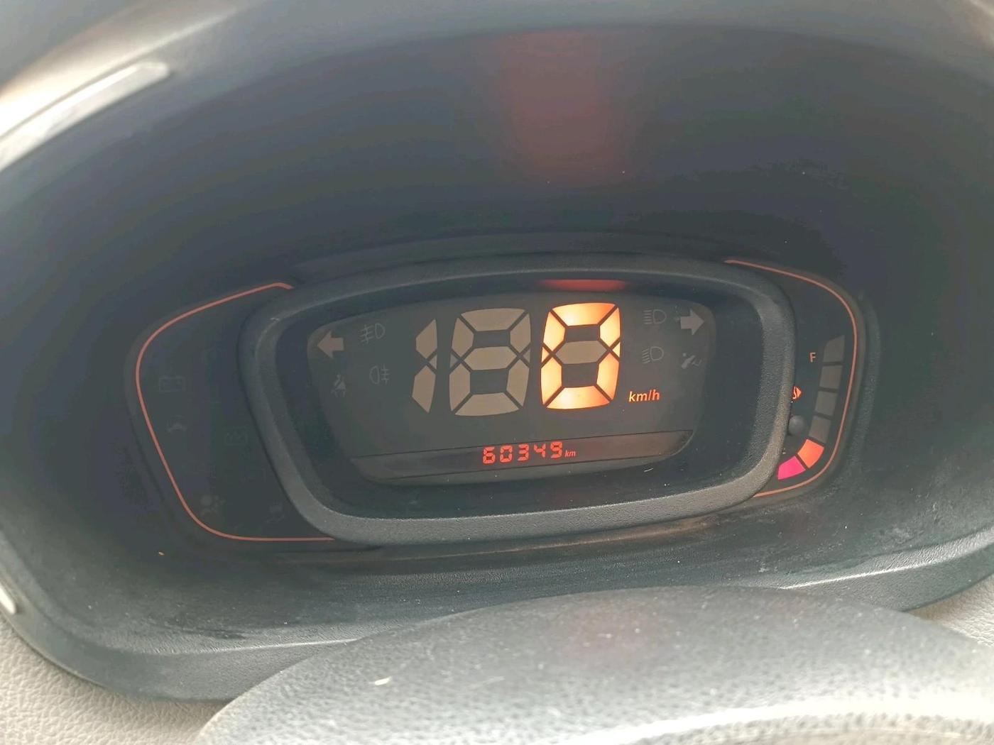 2018 Renault Kwid RXT 1.0, Petrol, Manual, 60,349 km, interior