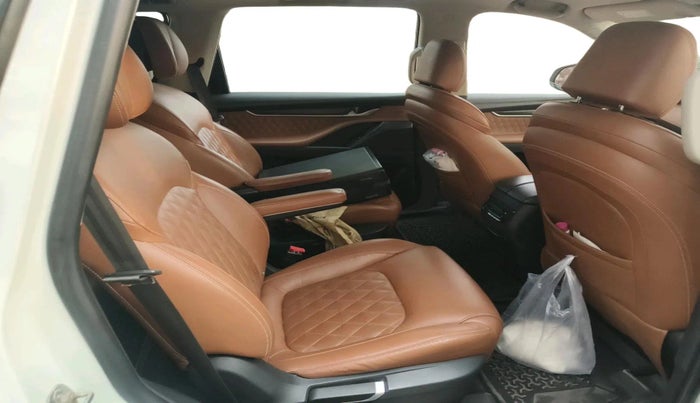 2021 MG GLOSTER SAVVY 6 STR 2.0 TWIN TURBO 4WD, Diesel, Automatic, 1,43,479 km, interior