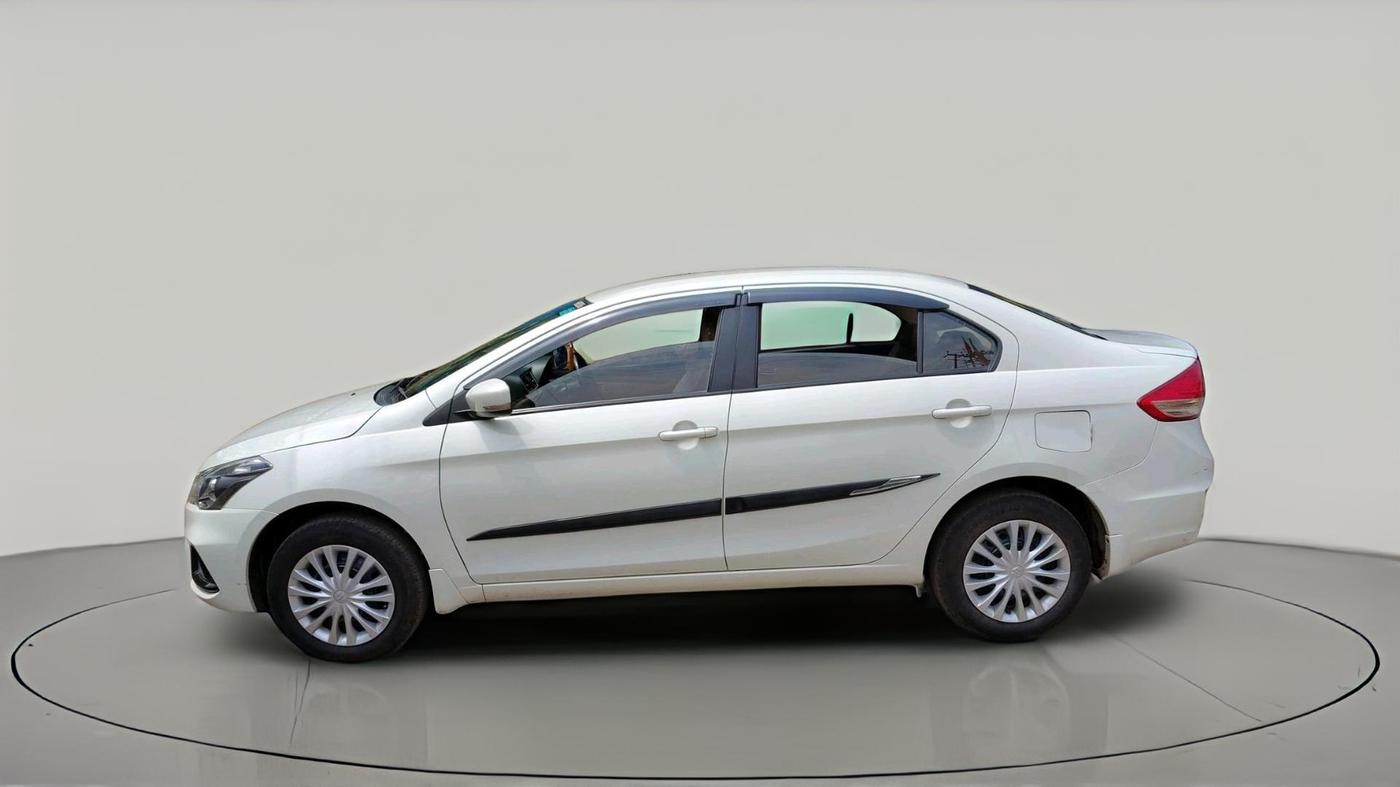2023 Maruti Ciaz SIGMA 1.5 SHVS MT  PETROL, Petrol, Manual, 74,896 km, exterior