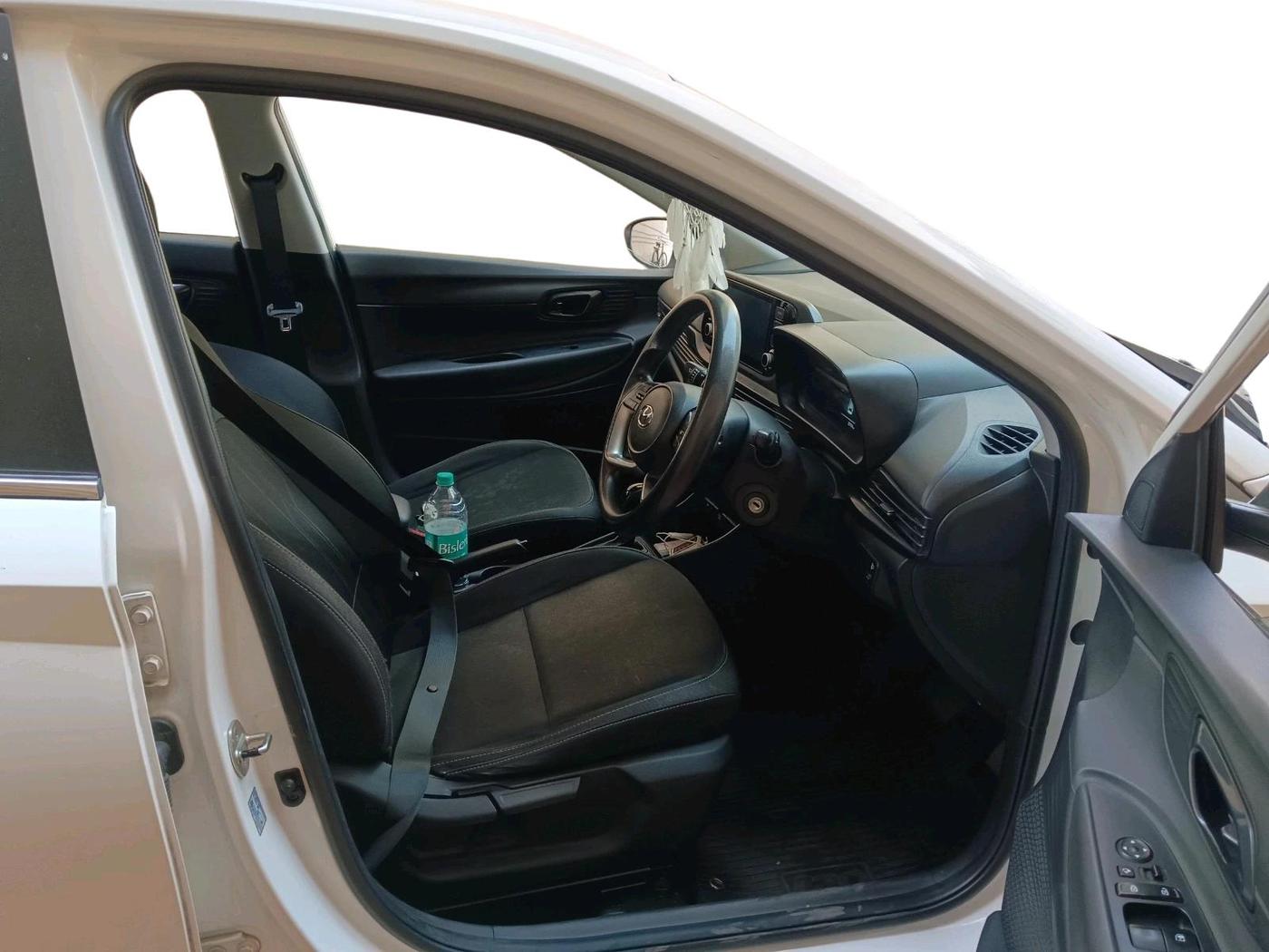 2022 Hyundai NEW I20 Sportz 1.2 IVT, Petrol, Automatic, 25,724 km, interior