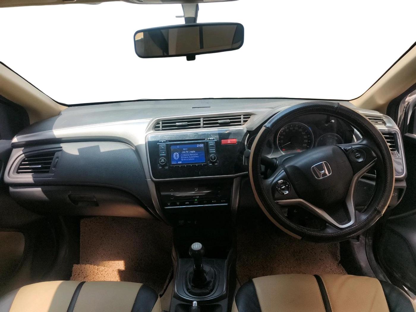 2014 Honda City 1.5L I-DTEC V, Diesel, Manual, 91,548 km, interior