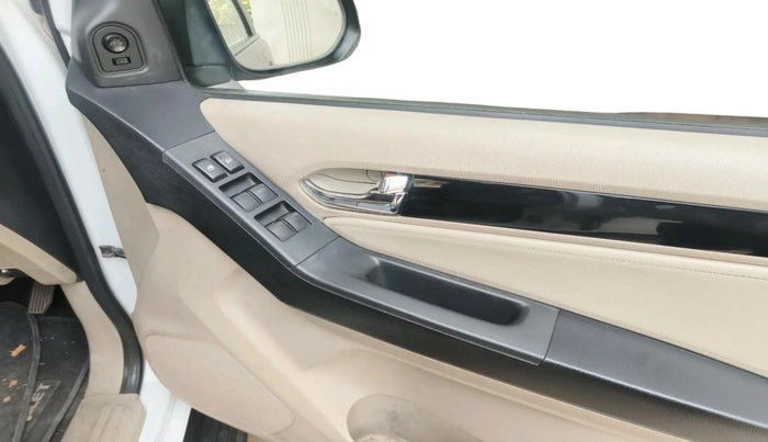 2016 Chevrolet Trailblazer LTZ AT, Diesel, Automatic, 79,151 km, interior