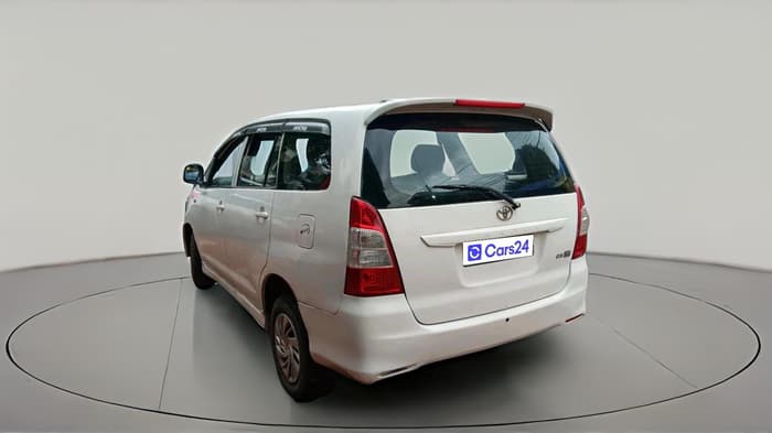 2012 Toyota Innova GX 2.5 7 STR, Diesel, Manual, 1,04,654 km, exterior