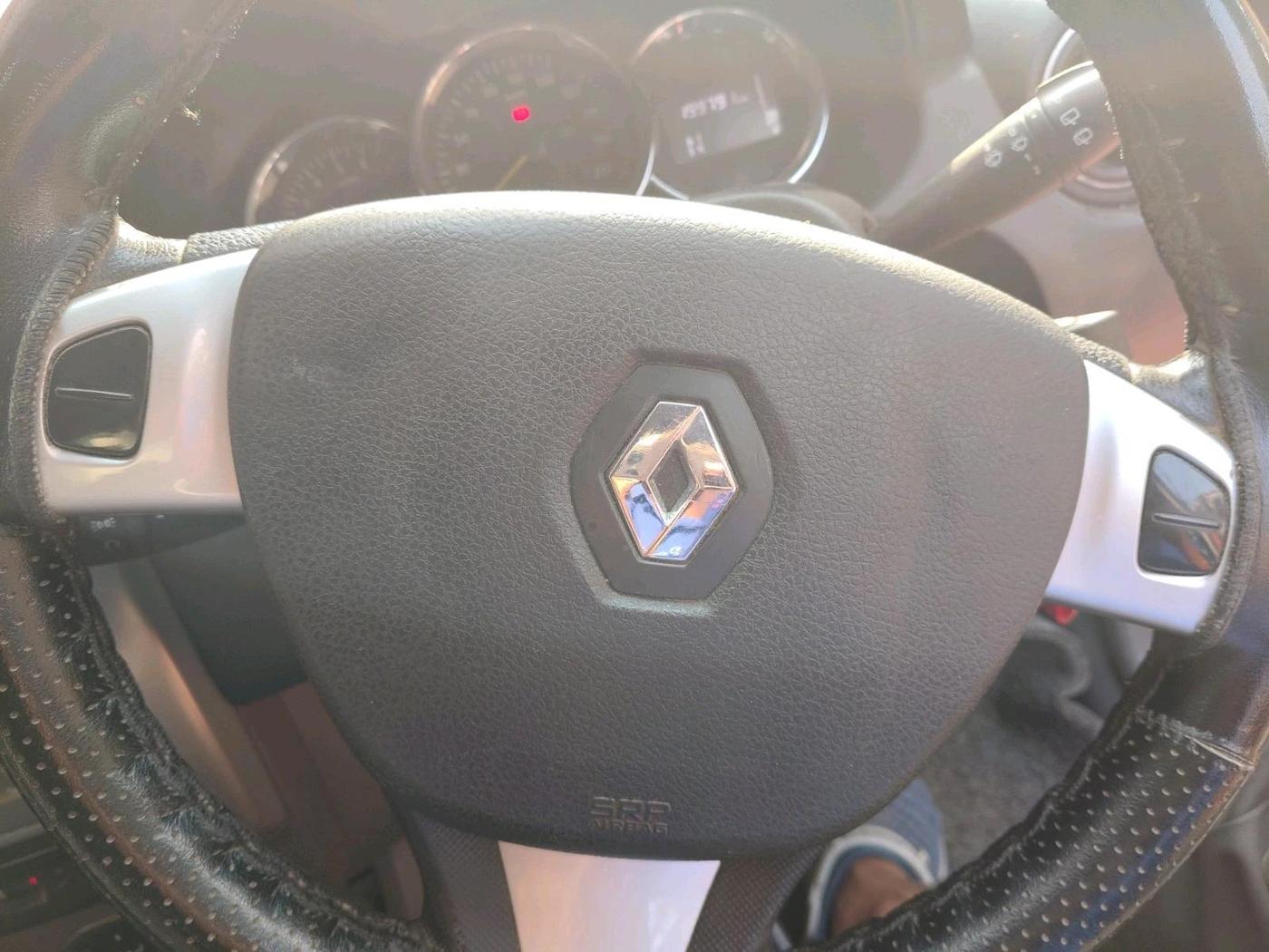 2018 Renault Duster 110 PS RXZ 4X2 AMT DIESEL, Diesel, Automatic, 1,99,791 km, interior