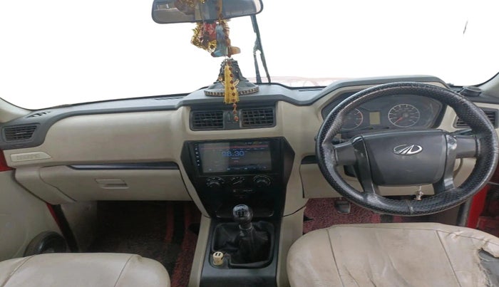 2015 Mahindra Scorpio S4, Diesel, Manual, 1,38,209 km, interior