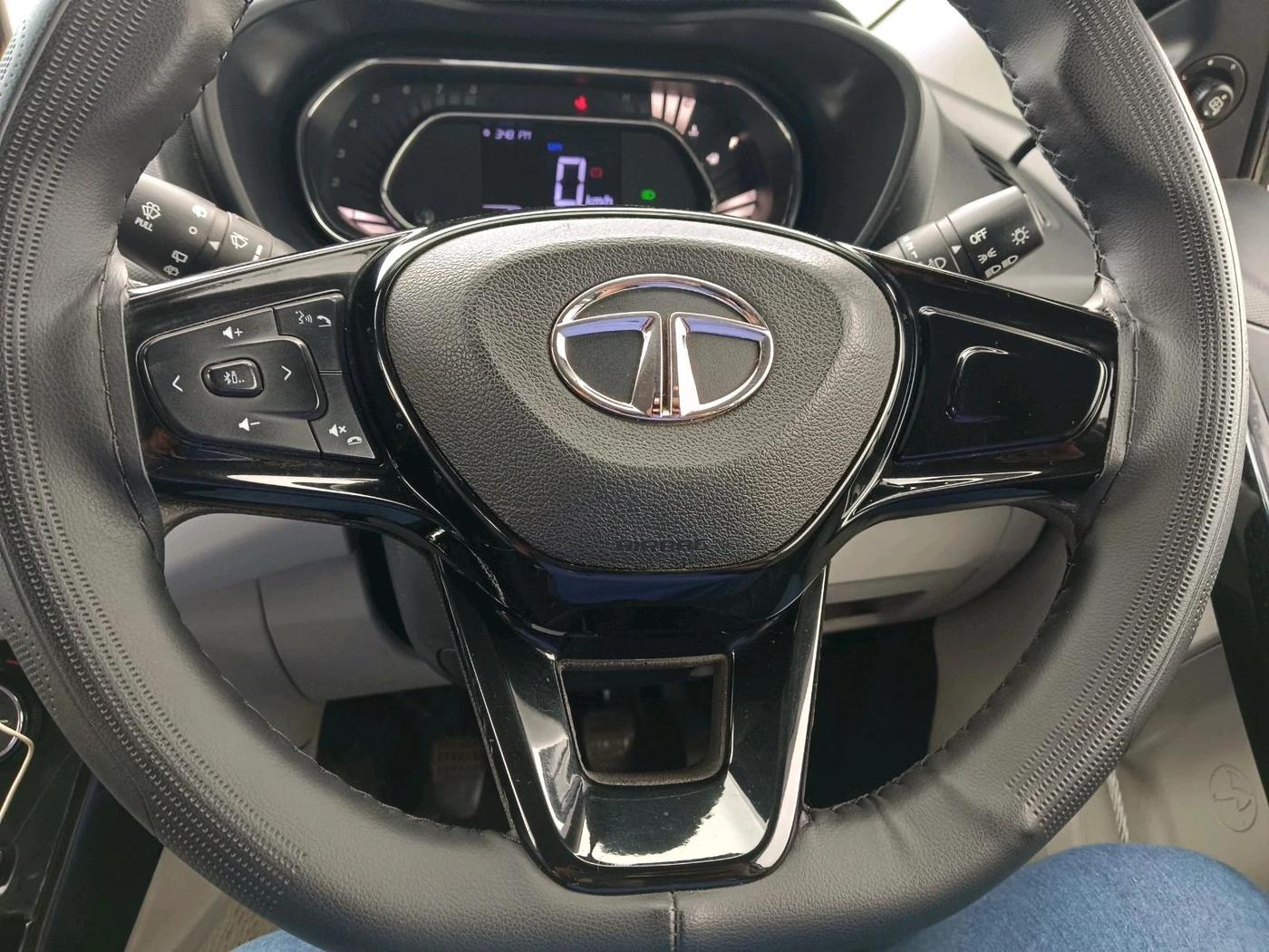 2022 Tata NEXON XZ PLUS DIESEL, Diesel, Manual, 1,78,103 km, interior