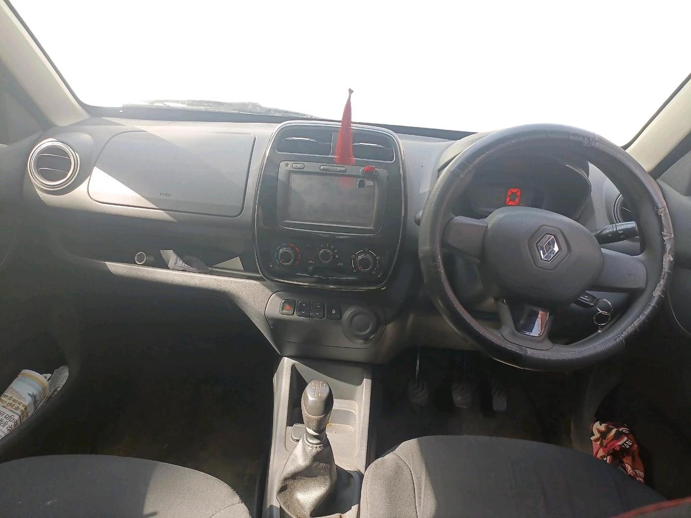2016 Renault Kwid RXT 0.8, Petrol, Manual, 35,709 km, interior