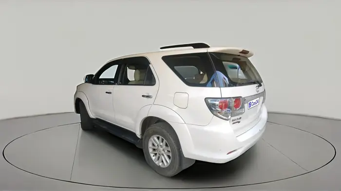 2013 Toyota Fortuner 3.0 4X4 MT, Diesel, Manual, 2,47,658 km, exterior
