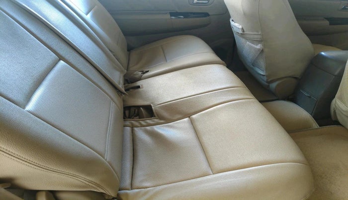 2013 Toyota Fortuner 3.0 4X4 MT, Diesel, Manual, 2,47,658 km, interior