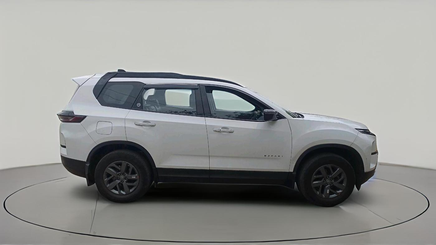 2024 Tata Safari PURE PLUS S, Diesel, Manual, 1,27,680 km, exterior