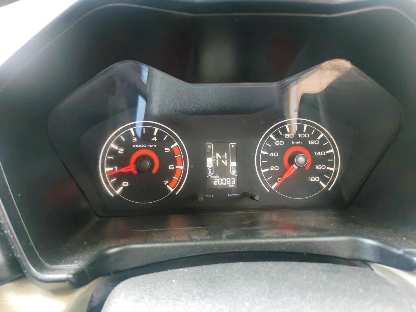 2017 Mahindra Kuv100 K2 6 STR, Petrol, Manual, 20,083 km, interior