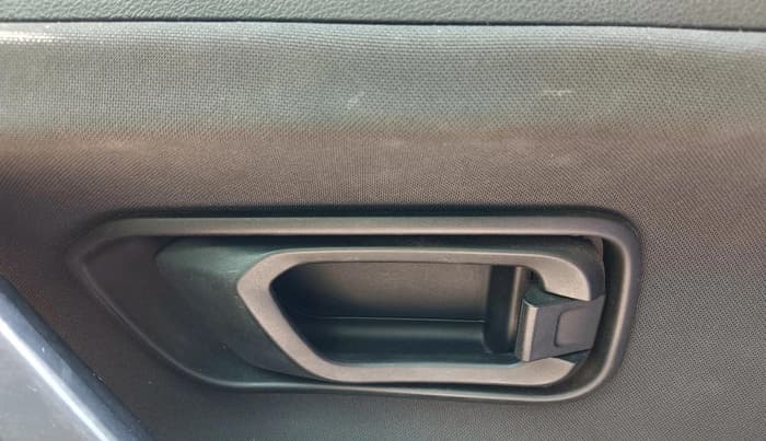 2022 Tata Safari XE, Diesel, Manual, 41,045 km, interior