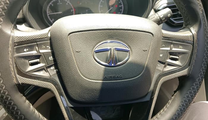 2022 Tata Safari XE, Diesel, Manual, 41,045 km, interior