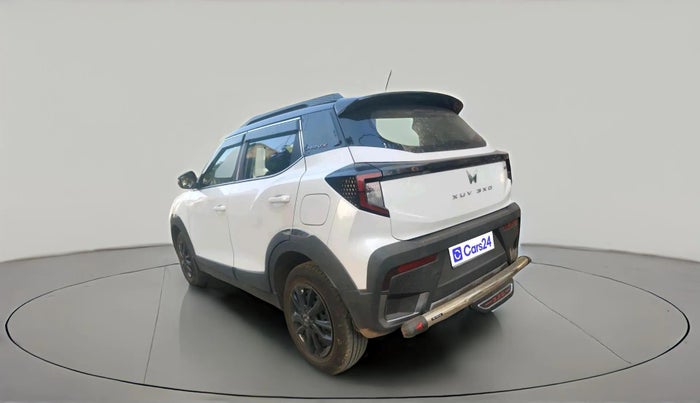 2025 Mahindra XUV 3XO REVX M 1.2 Petrol, Petrol, Manual, 12,691 km, exterior