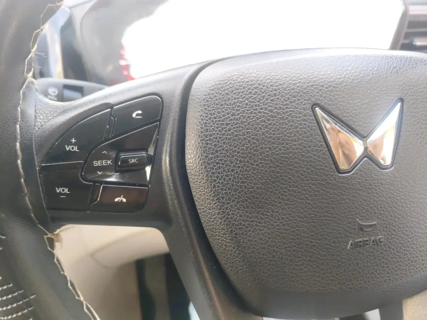 2025 Mahindra XUV 3XO REVX M 1.2 Petrol, Petrol, Manual, 12,691 km, interior