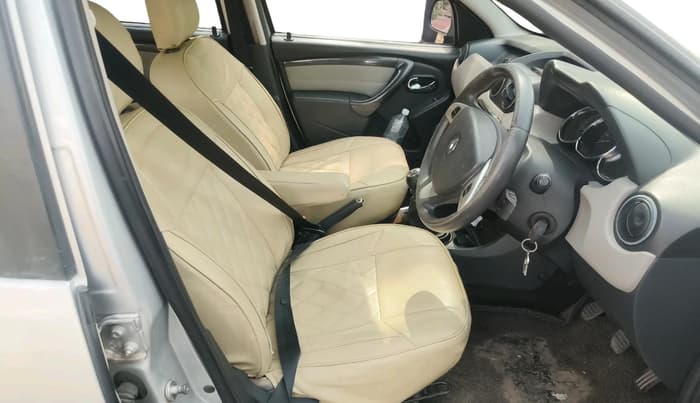 2015 Renault Duster 110 PS RXZ DIESEL, Diesel, Manual, 71,008 km, interior